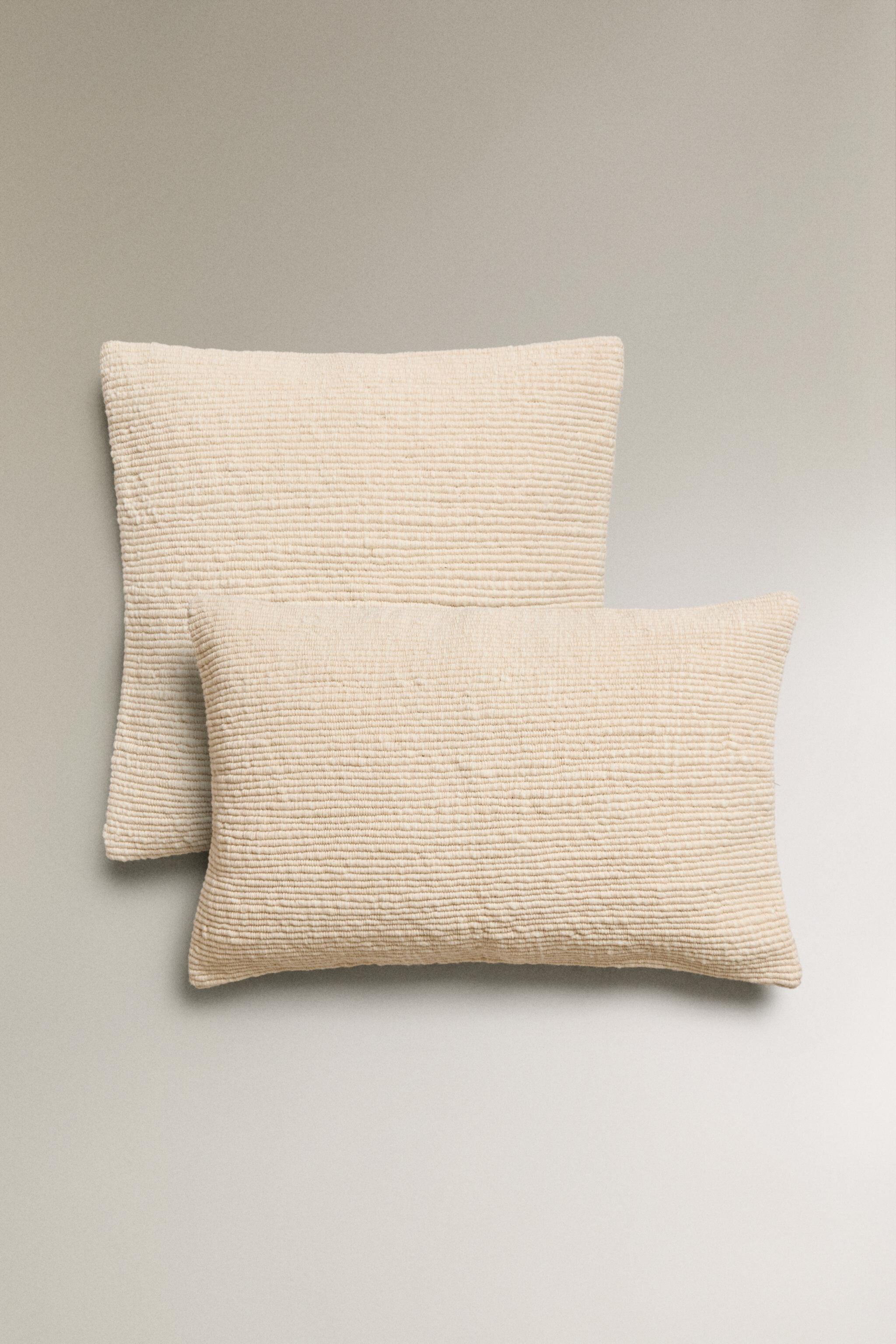 WOOL BLEND AND COTTON THROW PILLOW COVER Zara Home