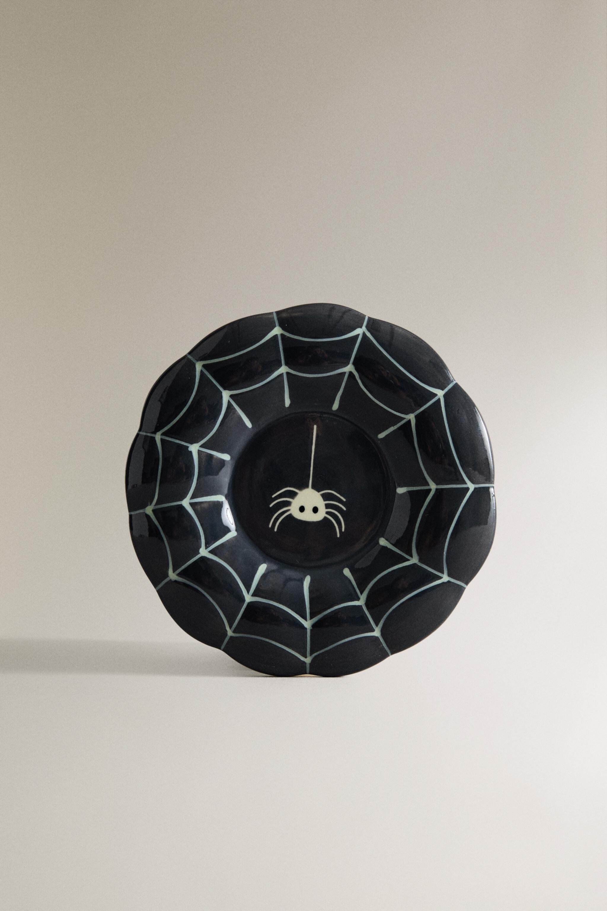 KID'S HALLOWEEN COBWEB CERAMIC PLATE Zara Home