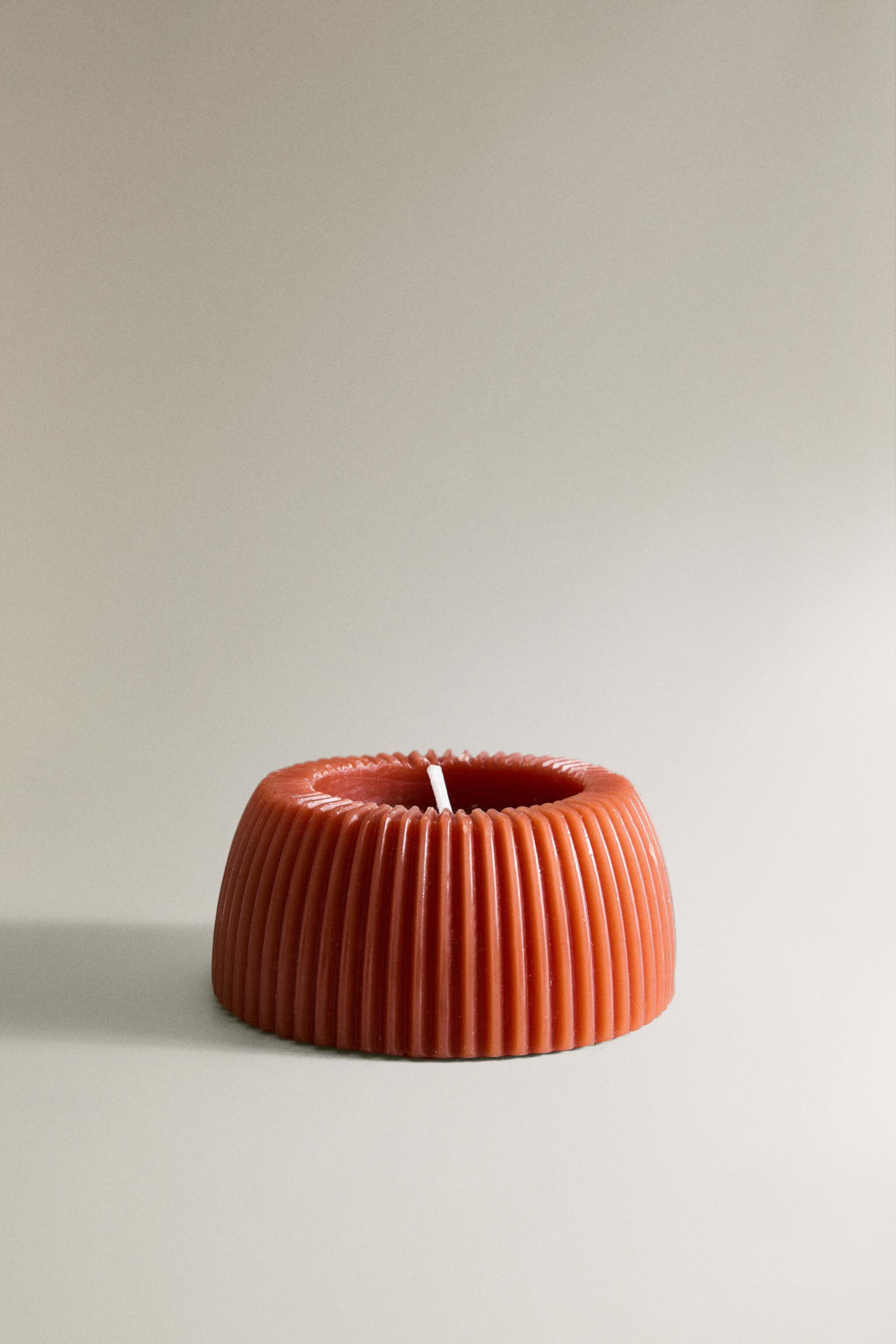 DECORATIVE STRIPED CONCAVE CANDLE Zara Home