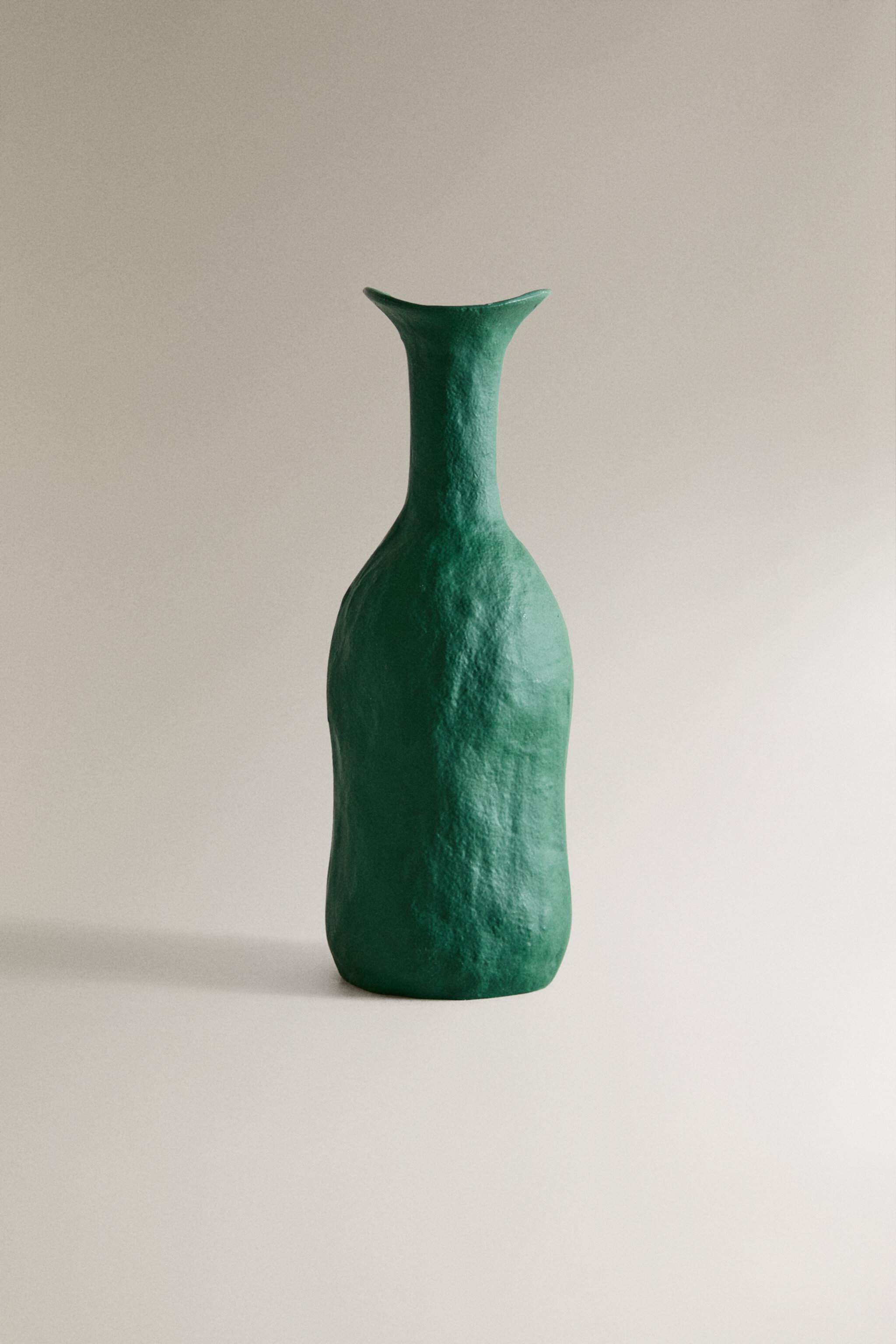 IRREGULAR NARROW METAL VASE Zara Home