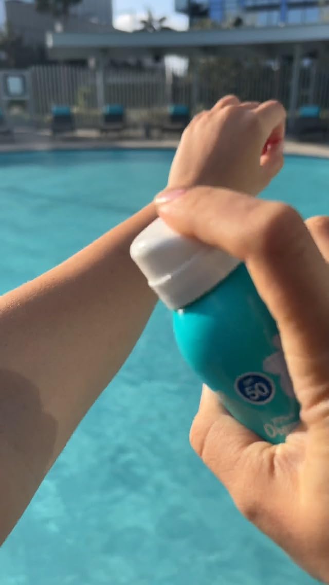 COOLA Organic Sunscreen SPF 30 Sunblock Spray, Dermatologist Tested Skin Care for Daily Protection, Vegan and Gluten Free, Tropical Coconut Coola