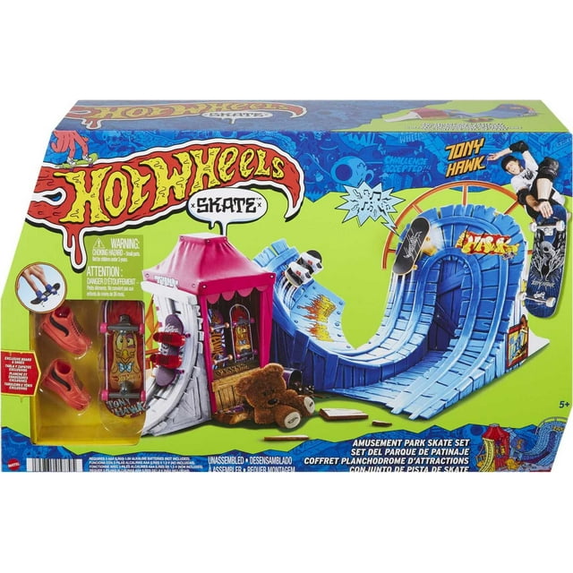 Hot Wheels Skate Amusement Park Playset with 1 Tony Hawk Fingerboard & Pair of Skate Shoes, 10 in Hot Wheels