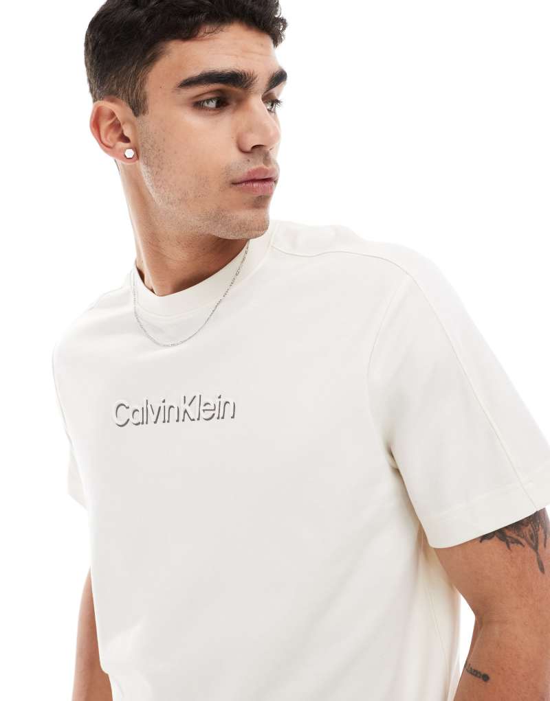 Мужская Футболка Calvin Klein Shadow Embossed Logo в Белом Calvin Klein