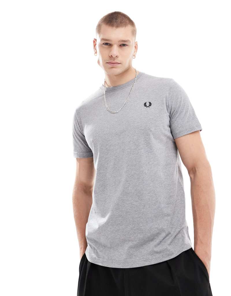 Футболка серого цвета Fred Perry с круглым вырезом и вышивкой логотипа Fred Perry