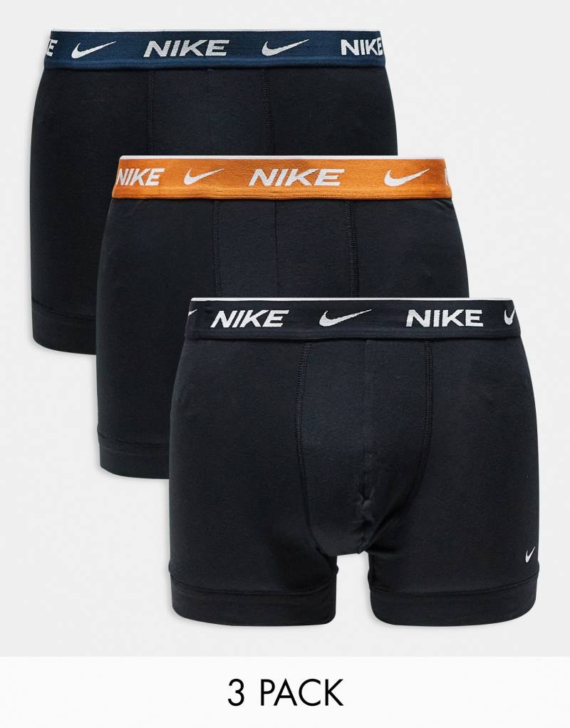 Мужские Боксеры Nike Everyday Cotton Stretch 3 упаковки с цветным поясом в синем/золотом/черном Nike