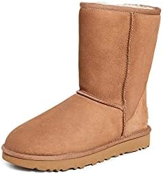 Женские короткие сапоги UGG Classic из овчины UGG