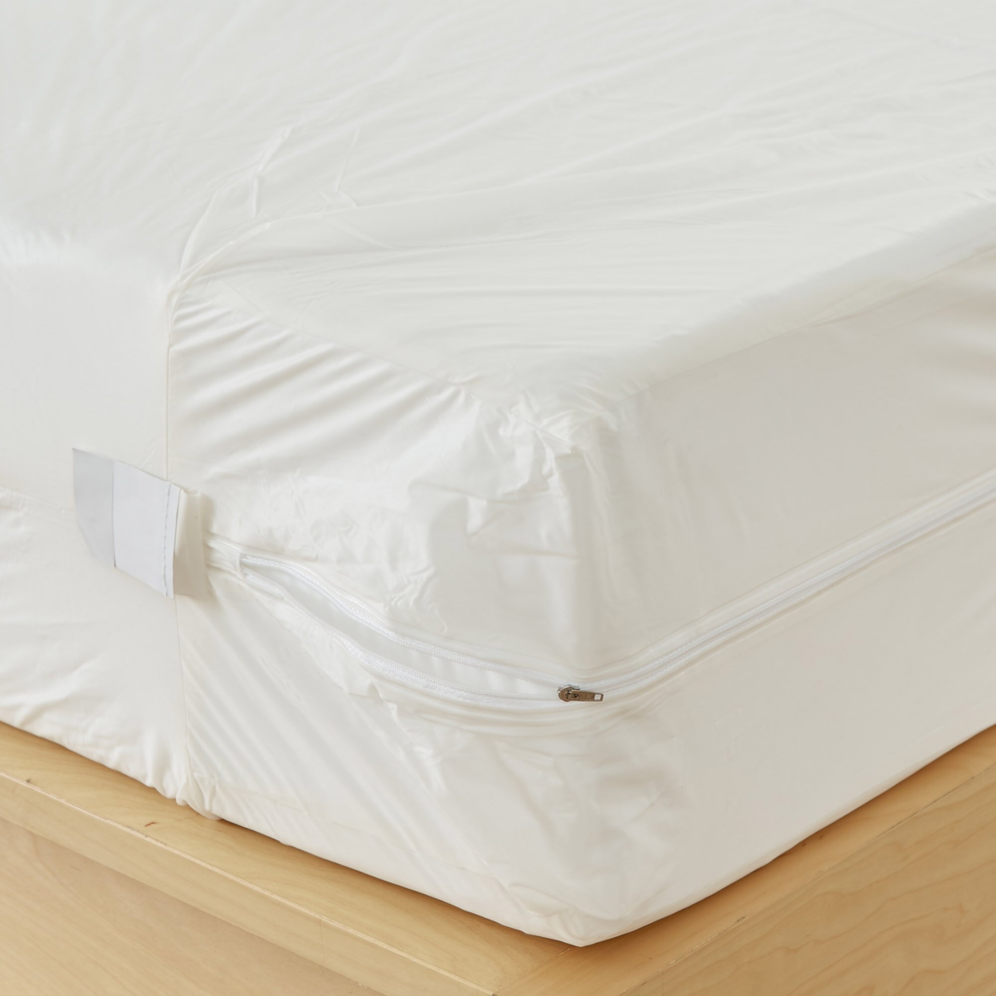 Bedbug Proof, Waterproof, Dust Mite and Allergen Proof Heavy Duty Vinyl Zippered Mattress Protector, Twin 16" Bargoose Home Textiles, Inc.