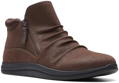 Женские Ботильоны и ботинки до щиколотки Clarks Breeze Range Clarks