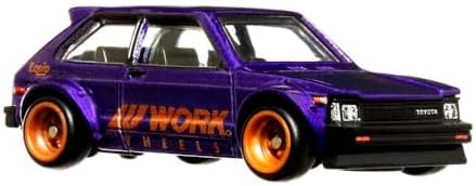 Коллекционная машинка Hot Wheels 1:64 Toyota Starlet KP61 для детей от 3 лет Hot Wheels