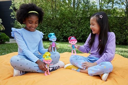 Mattel DreamWorks Trolls Band Together Trendsettin’ Fashion Dolls, Chenille with Vibrant Hair & Accessory, Toys Inspired by the Movie Mattel