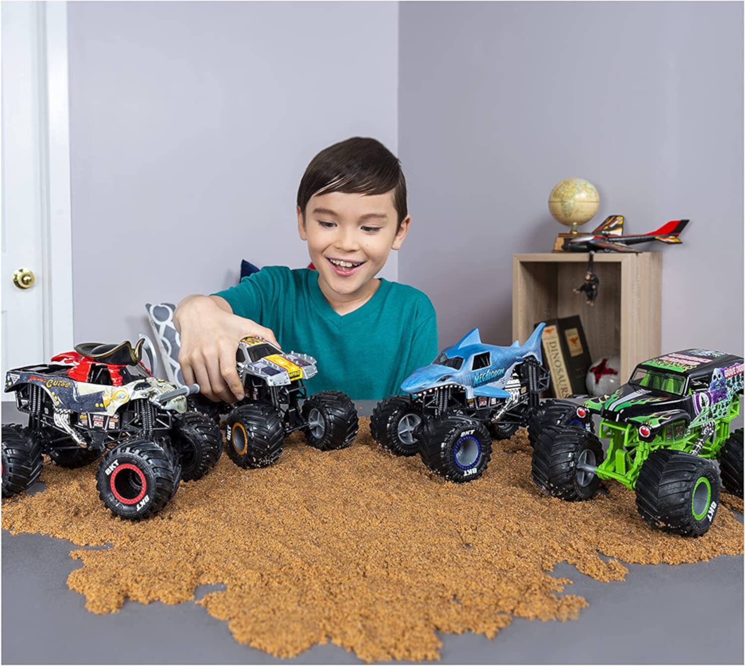 Monster Jam Calavera (Púrpura) Camión Monstruo Escala 1:24 Monster Jam