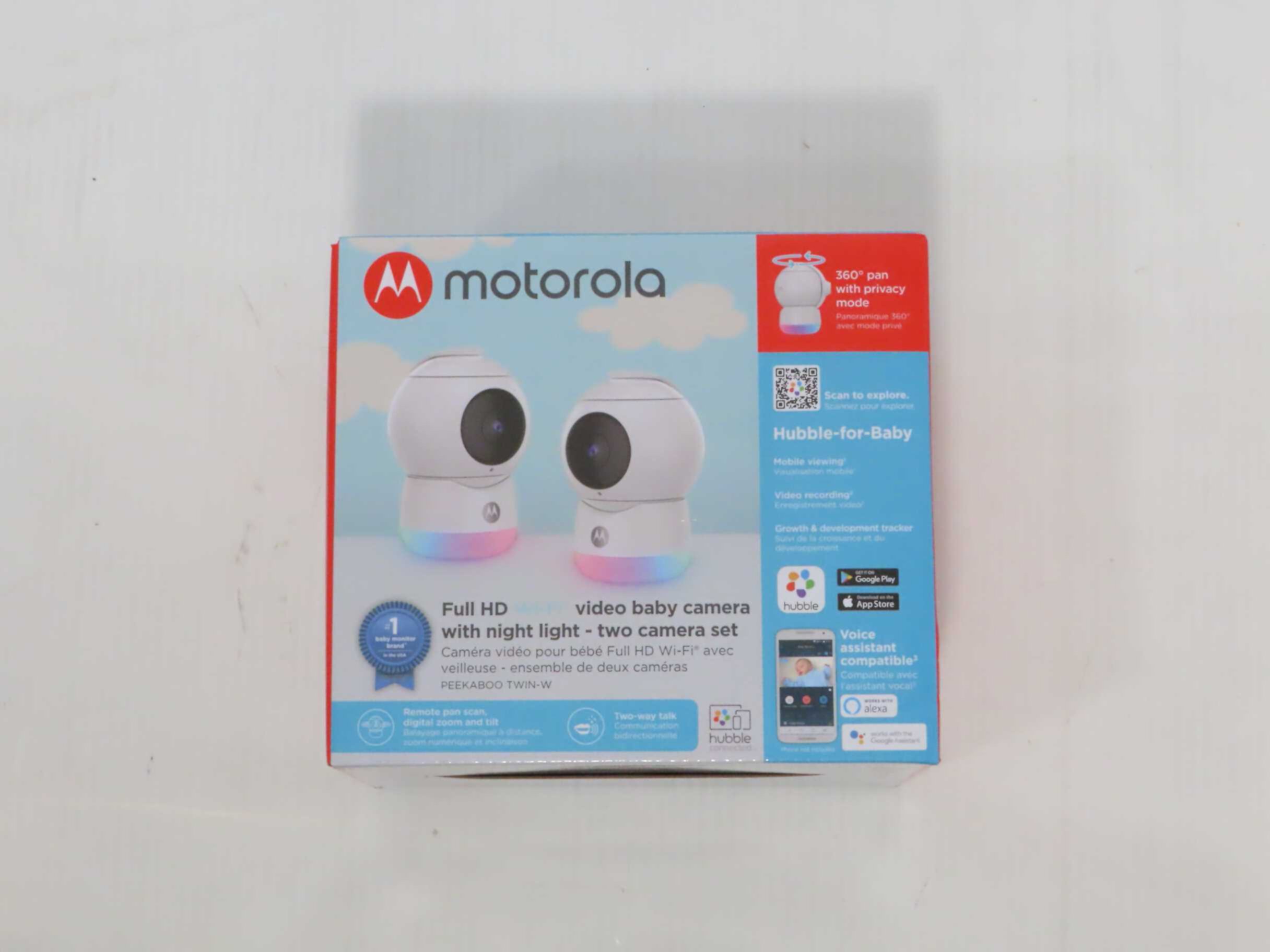 Motorola Peekaboo Twin Cameras WiFi Video Baby Monitor - Multi-Color Night Light Motorola