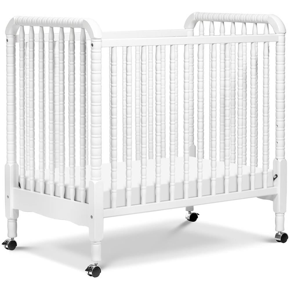 DaVinci Jenny Lind Pine Wood 3-in-1 Convertible Mini Crib in Natural DaVinci