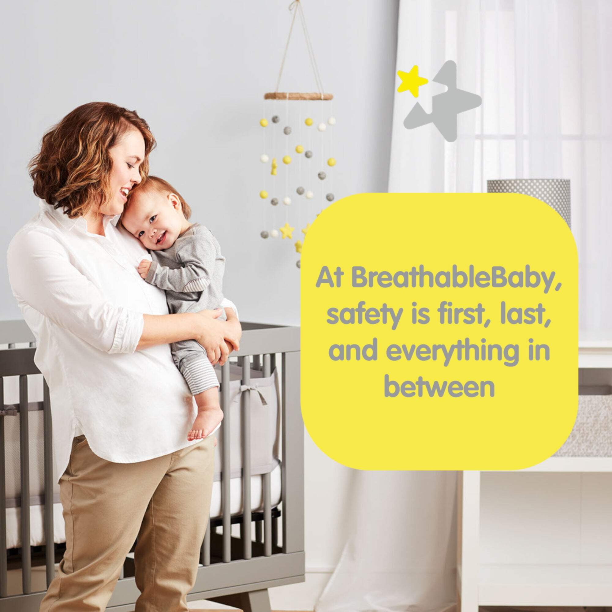 BreathableBaby Forro de Malla para Cuna Breathable - Colección Classic - Mejores Amigos - Se Adapta a Cunas de Tamaño Completo con Listones de Cuatro Lados y Respaldo Sólido - Antigolpes BreathableBaby