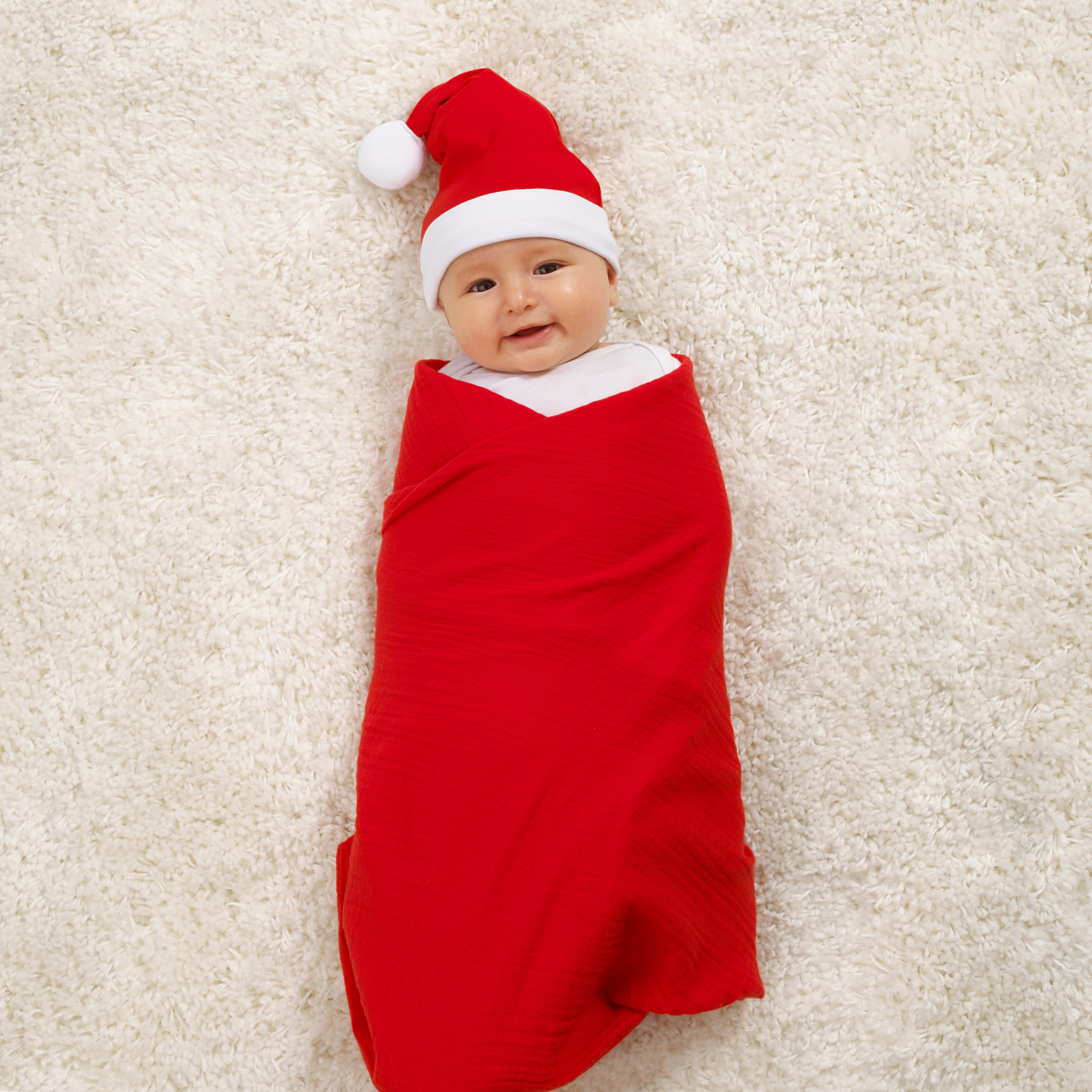 Parent's Choice 2-Piece Red Santa Beanie & Swaddle Baby Blanket Set, Infant Unisex Parent's Choice