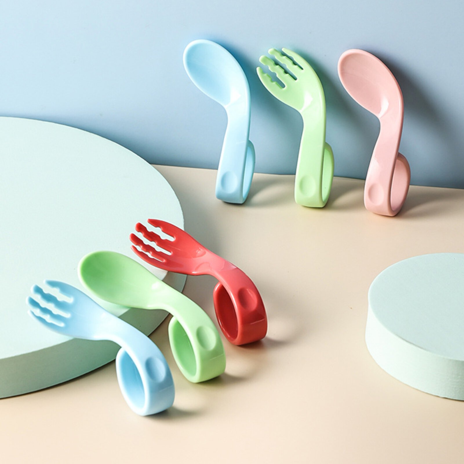 Waroomhouse 1 Set Offset Spoon Food Grade Adorable Appearance Adaptive Eating Aid Right Hand Learn Eat Baby Fork Spoon Set for Family Waroomhouse