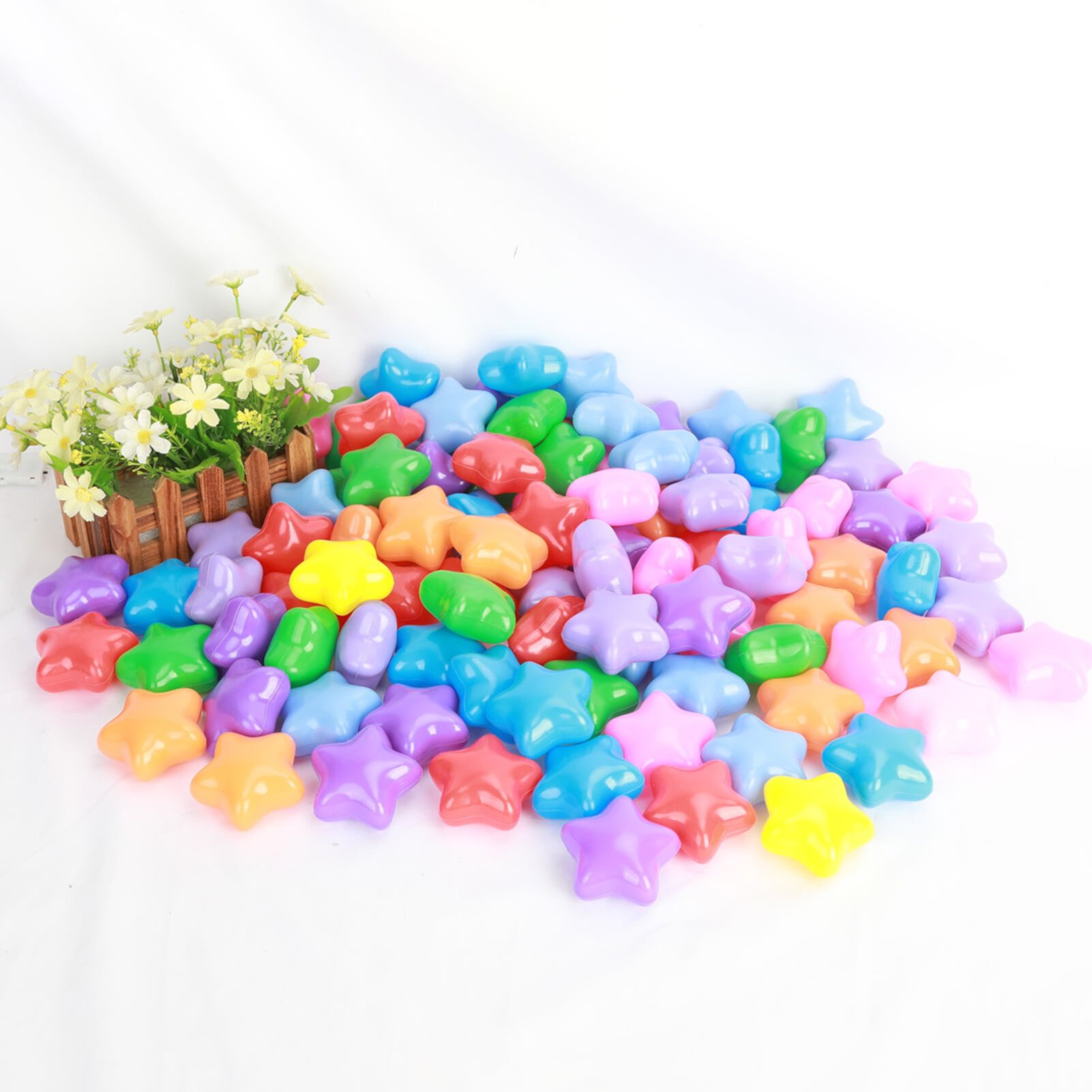 Travelwant 100Pcs Star Ball Pit Balls for Toddlers -100pcs Pentagram/Heart Shape BPA Free Non-Toxic Crush Proof Play Balls Play Tent Pool Playhouse Playpen Party Decoration Travelwant