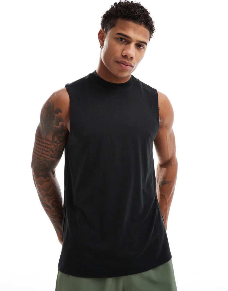 Мужская Майка ASOS 4505 Icon performance jersey quick dry drop armhole training tank top черного цвета ASOS 4505