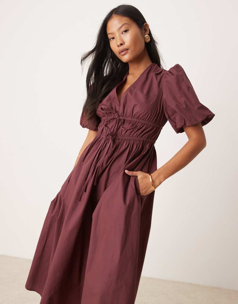 Nobody's Child Petite Scottie puff sleeve midi dress in plum Nobody's Child