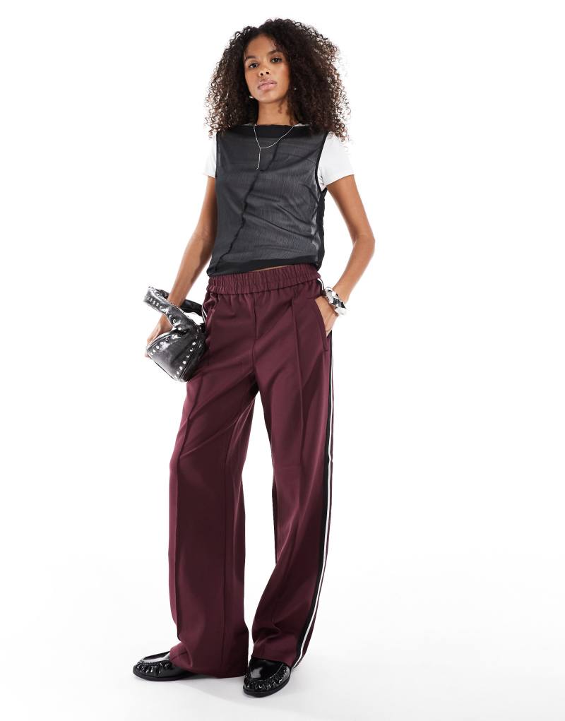 ONLY side panel wide leg track pants in burgundy ONLY