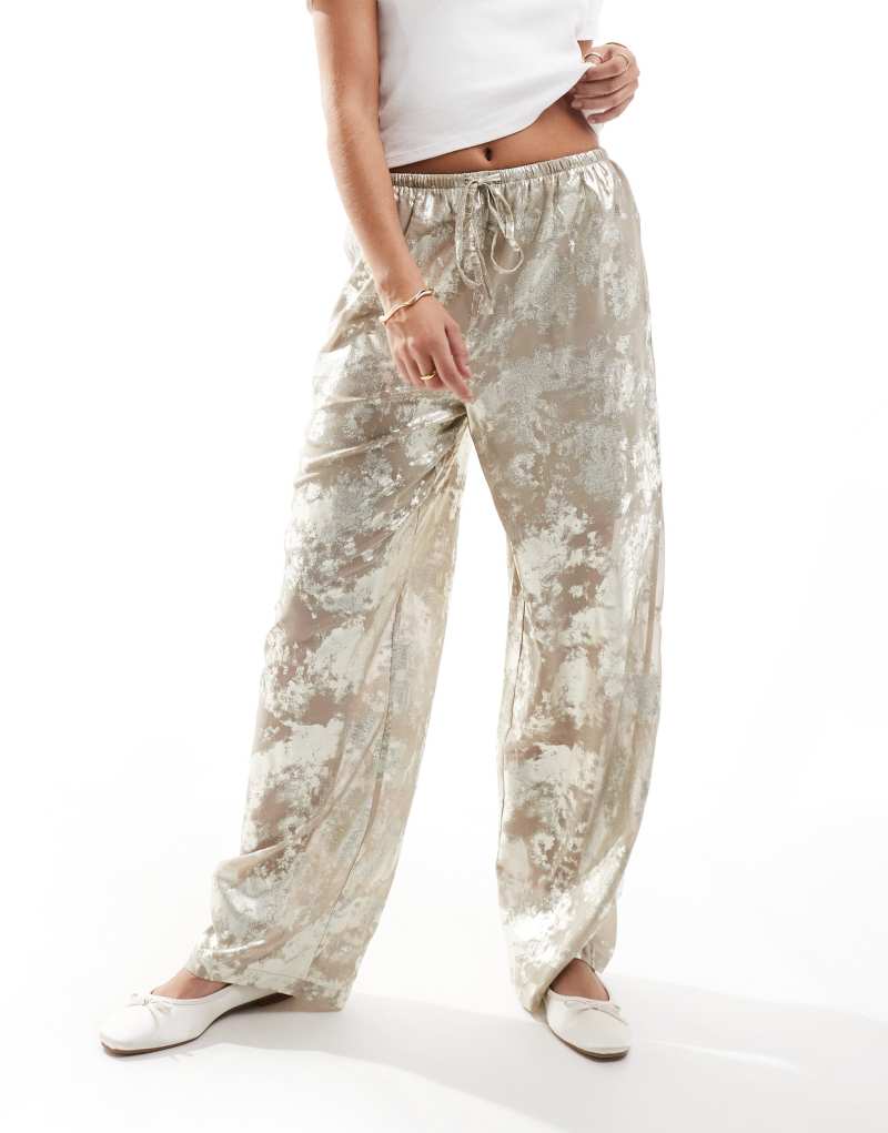 ONLY foil print wide leg pants in beige  ONLY