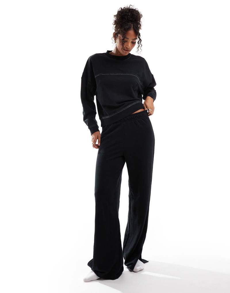 Vero Moda wide leg sweatpants in black - part of a set VERO MODA