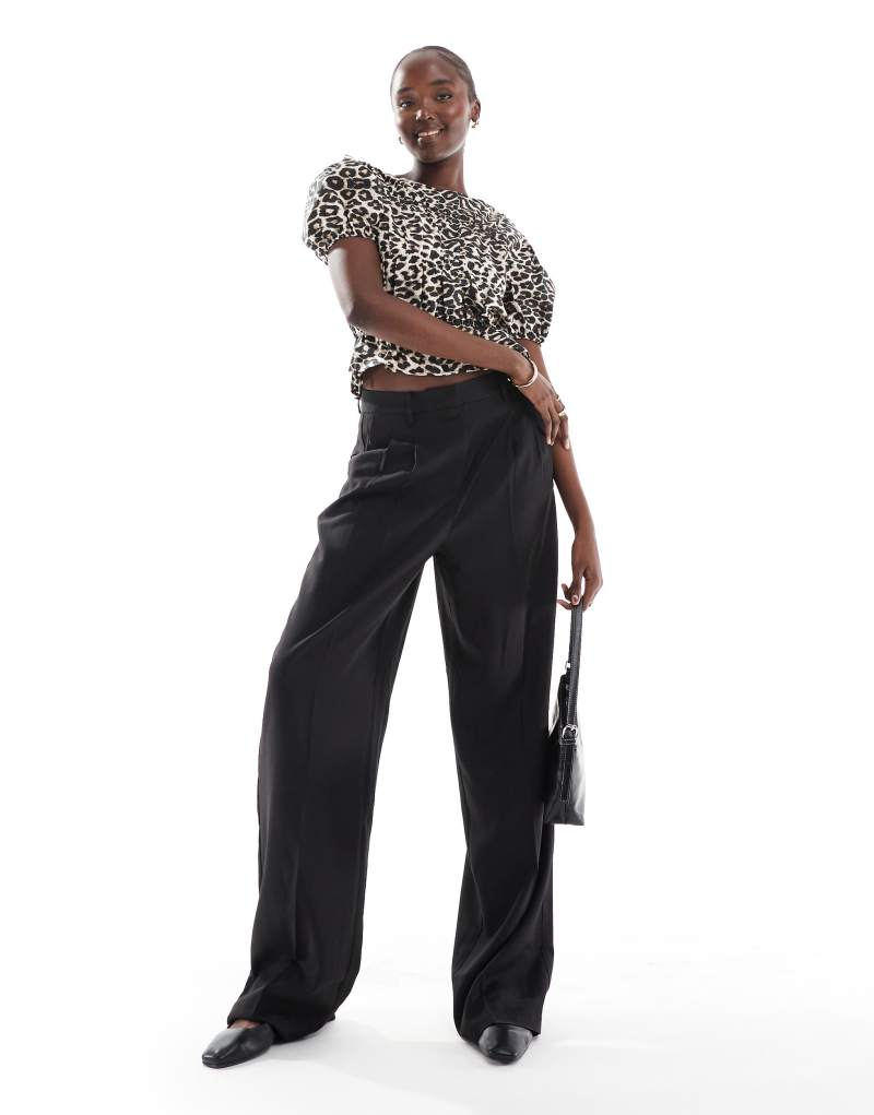 Vero Moda Tall Rita tailored wide leg dad pants in black VERO MODA