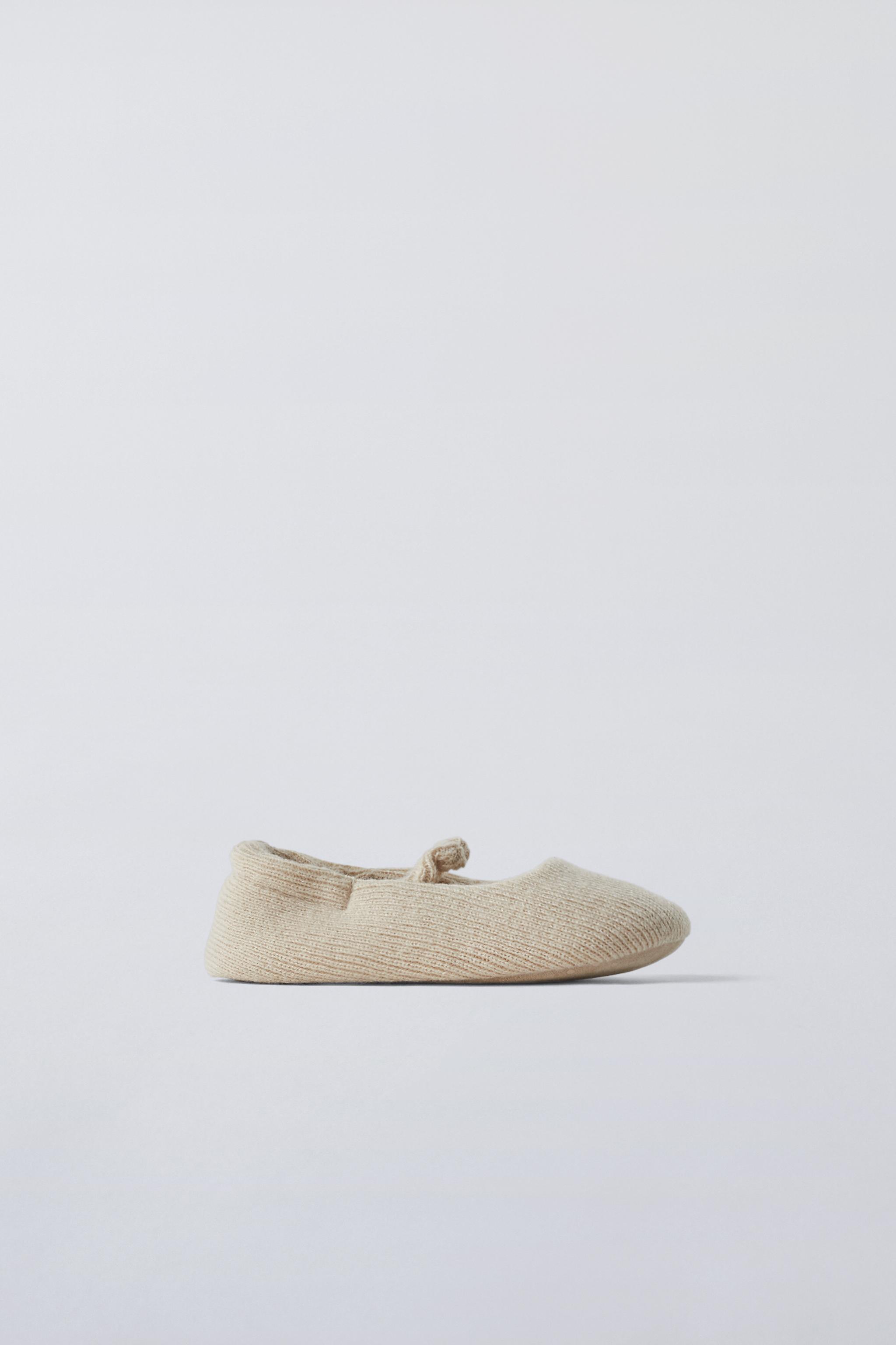 SLIPPERS WITH STRAP ZARA