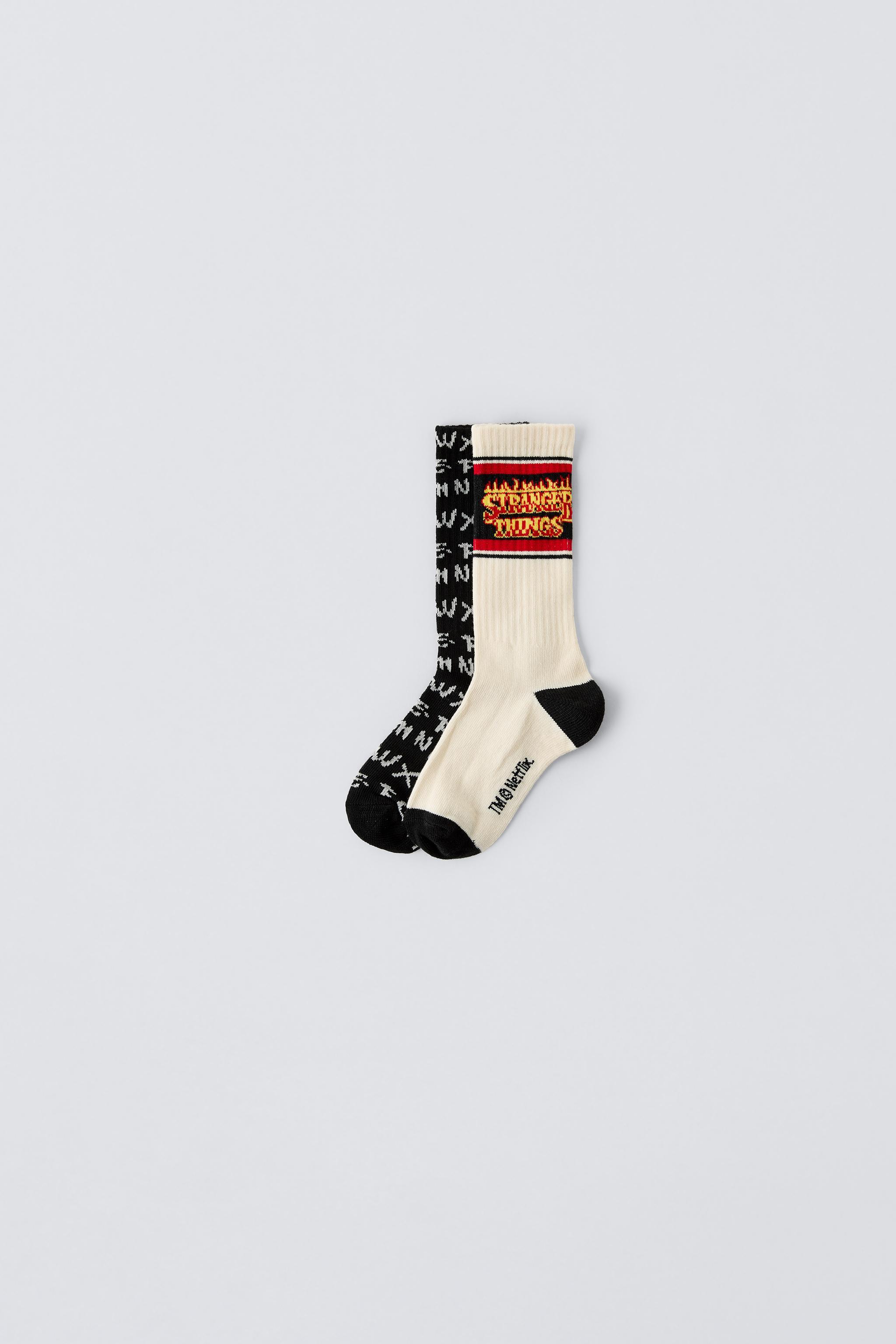 TWO-PACK OF STRANGER THINGS ™/ © NETFLIX SOCKS ZARA