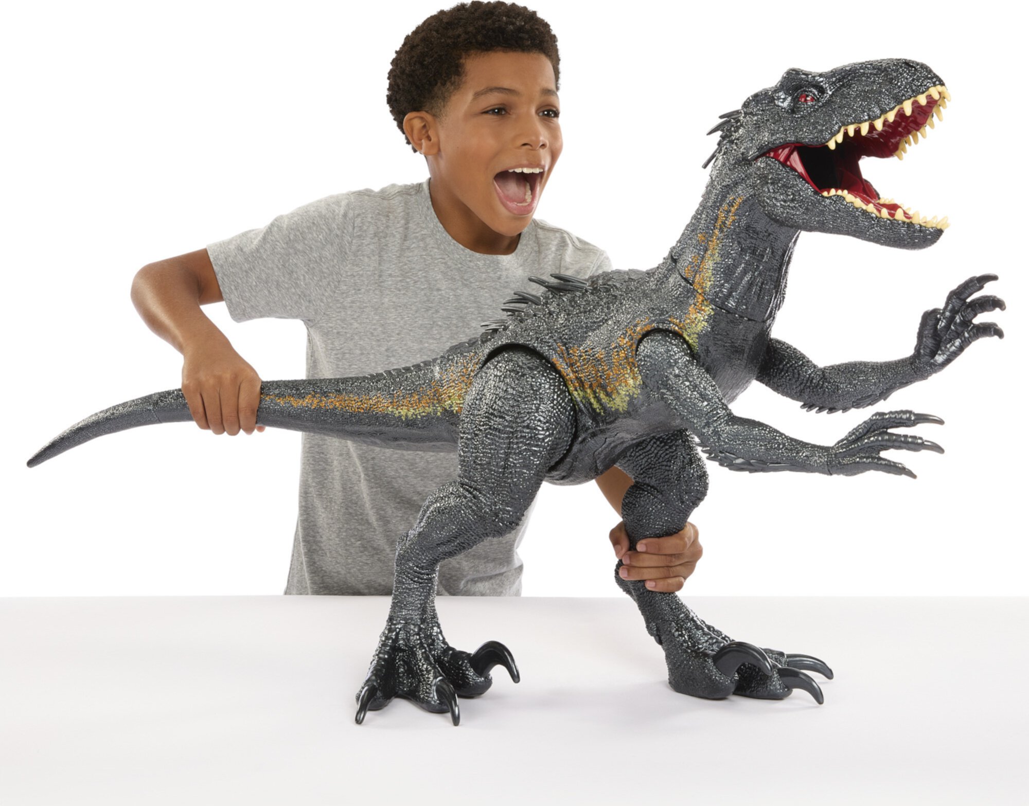 Jurassic World: Fallen Kingdom Dinosaur Toy, Super Colossal Indoraptor Figure Jurassic World