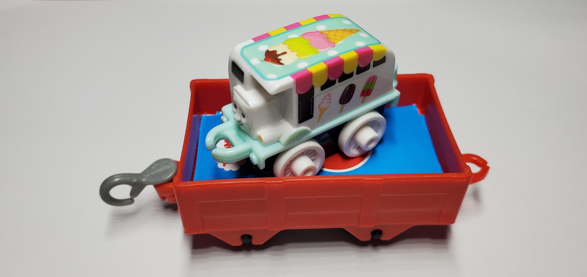 Thomas the Train Minis with Cargo Wagon - GHM63 - Ice Cream Bertie Thomas & Friends