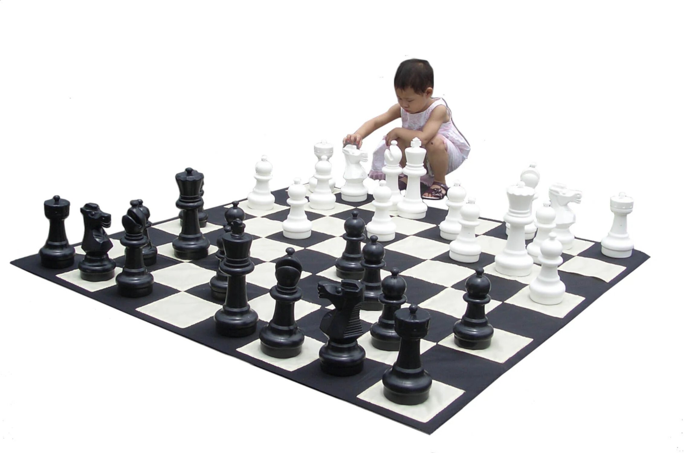 Giant 12" Tall King Black and White Set of Outdoor Chess Men Pieces With Board Unknown