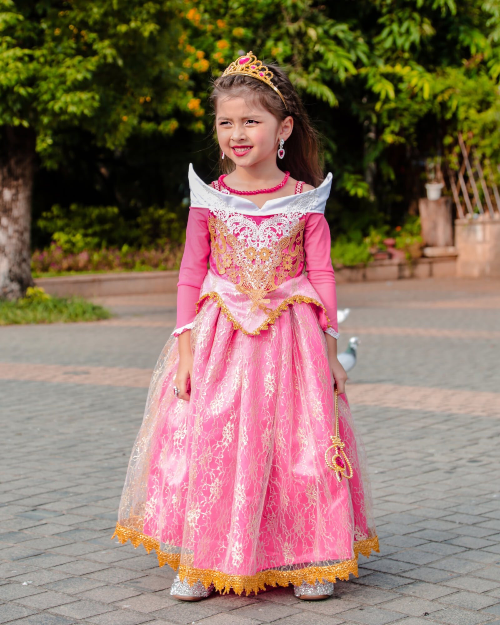 Jurebecia Girls Princess Dress up Aurora Fancy Dresses Birthday Party Cosplay for Kids Evening Gown with Accessories Visit the Jurebecia Store