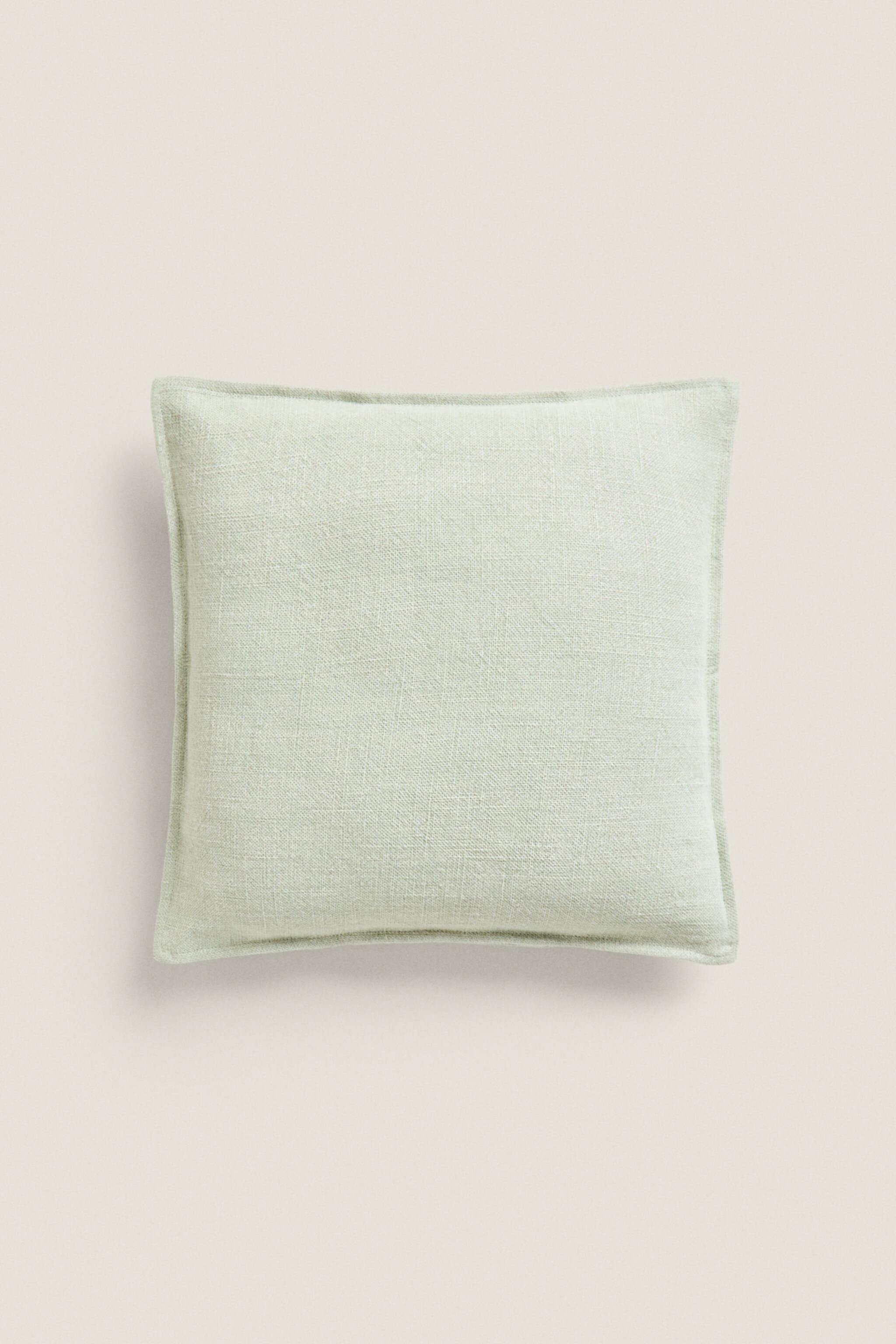 LINEN THROW PILLOW COVER WITH BACKSTITCHING Zara Home