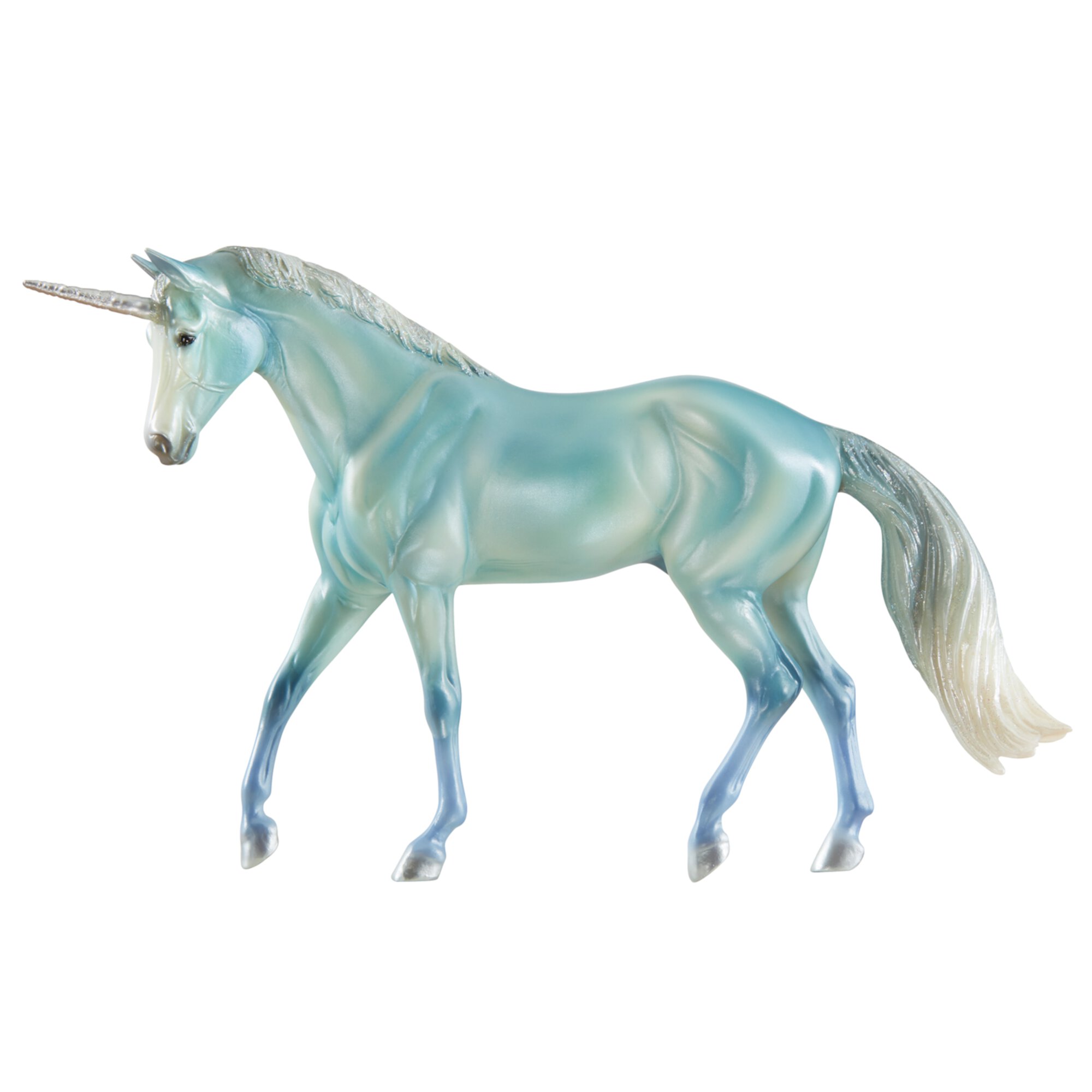 Breyer Horses - Freedom Series 1:12 Scale Le Mer Unicorn Action Figure (6") BREYER