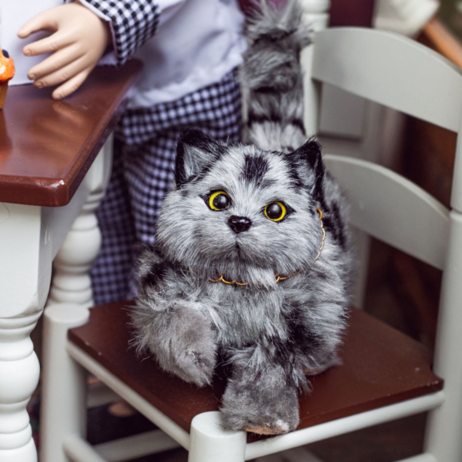 The Queen's Treasures 18 Inch Doll Pet Accessory, Truly Adorable Realistic Grey Striped Kitty Cat, Compatible with American Girl Dolls The Queen's Treasures