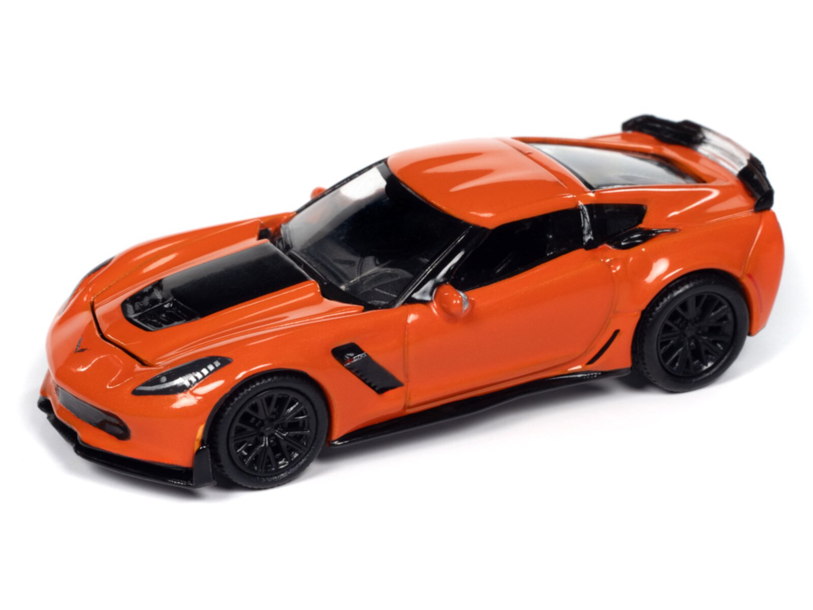 Auto World 1:64 Die Cast 2019 Chevrolet Corvette Z06 (Z07 Performance Package) Sebring Orange w/ Gloss Black Hood Center&nbsp; Auto World