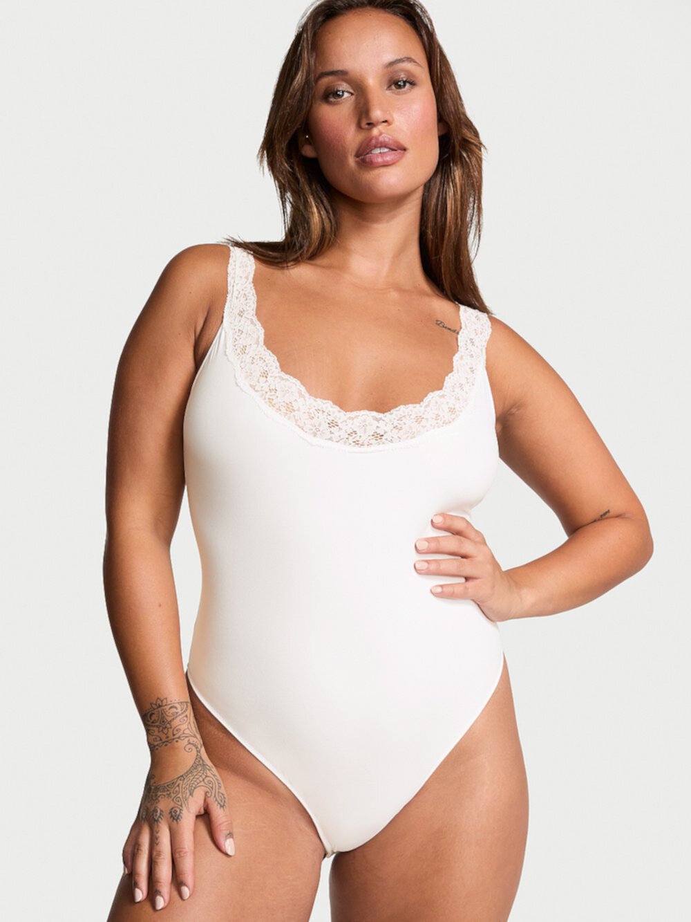 Smooth & Lace Scoop Bodysuit Very Sexy