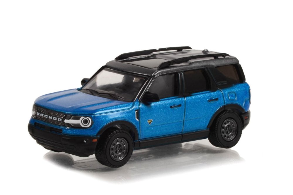 2022 Ford Bronco Sport Badlands, Blue - Greenlight 68010C/48 - 1/64 Scale Diecast Model Car Greenlight