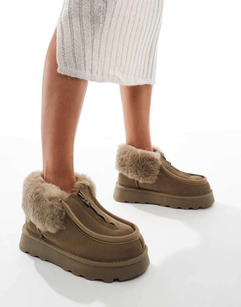 Женские Ботинки SOUTH BEACH Real Sheepskin Zip Up Ankle Boot в Оливковом SOUTH BEACH