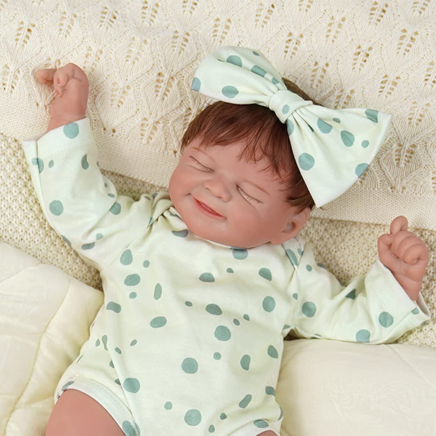 Realistic Newborn Reborn Baby Cute Lifelike Baby Dolls Girl with Clothes and Toy Accessories Gift for Kids 3+ Rsgdolls