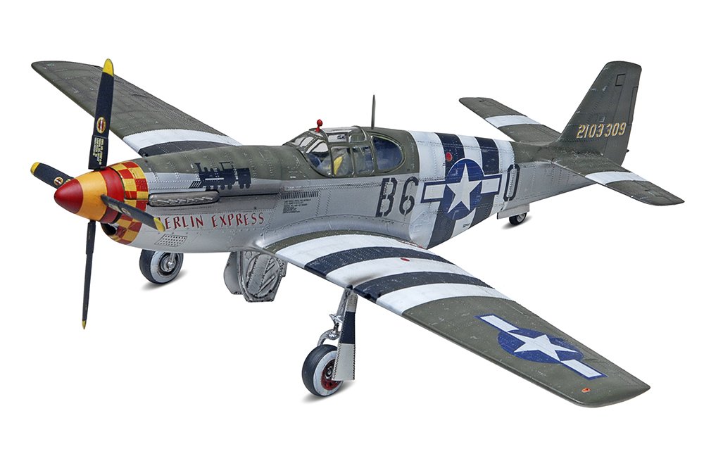 Revell/Monogram P-51B Mustang&nbsp;Model Kit Carrera