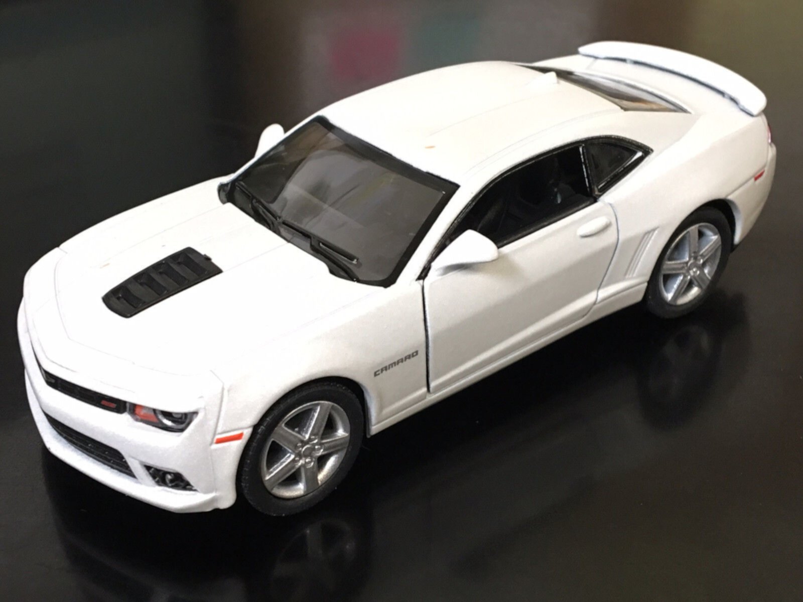 Kinsmart 5" 2014 Chevy Chevrolet Camaro Diecast Model Toy Car 1:38 White KiNSMART