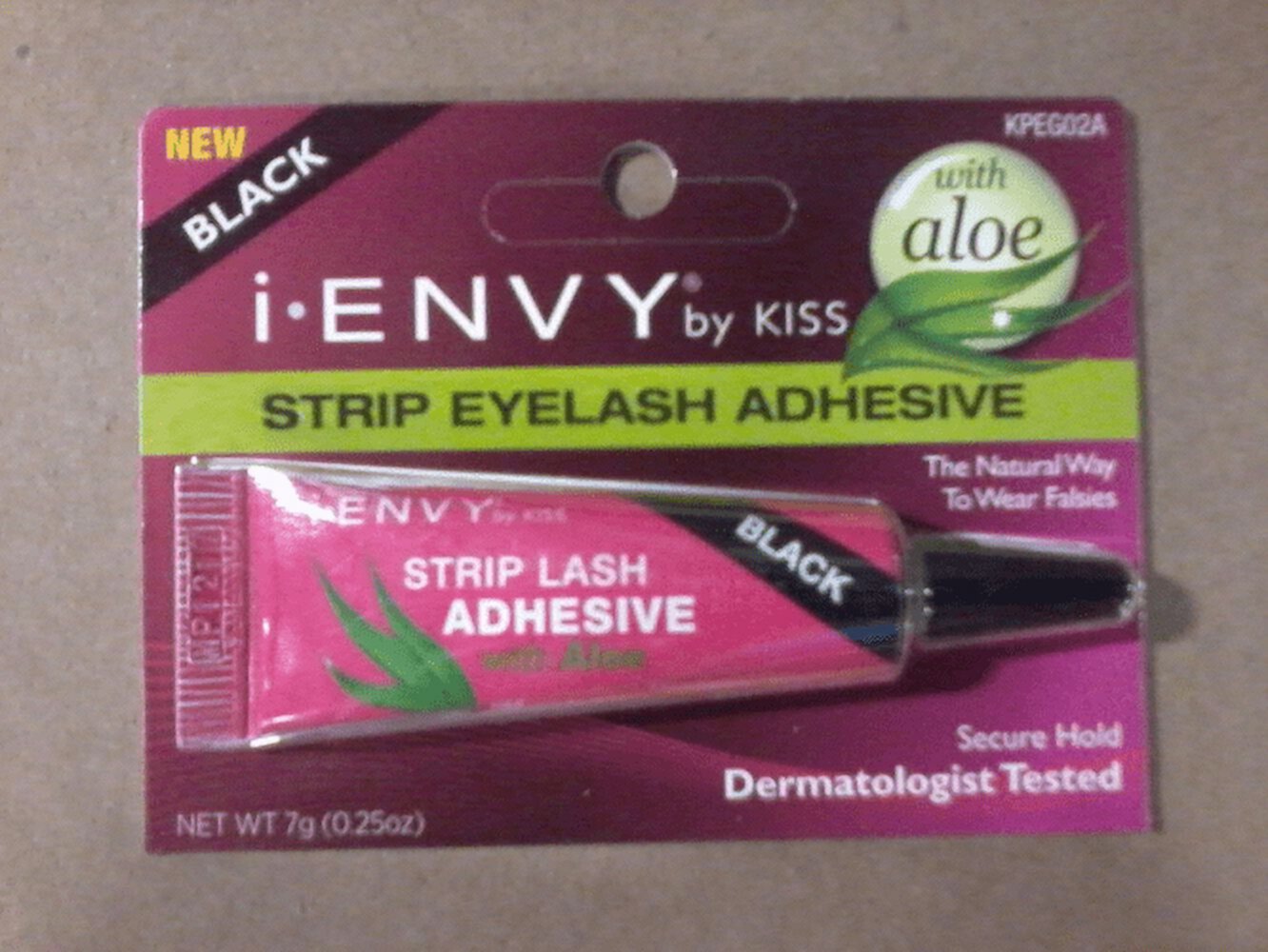 Kiss I-Envy Aloe Infused Strip Lash Glueblack 0.25 oz Kiss