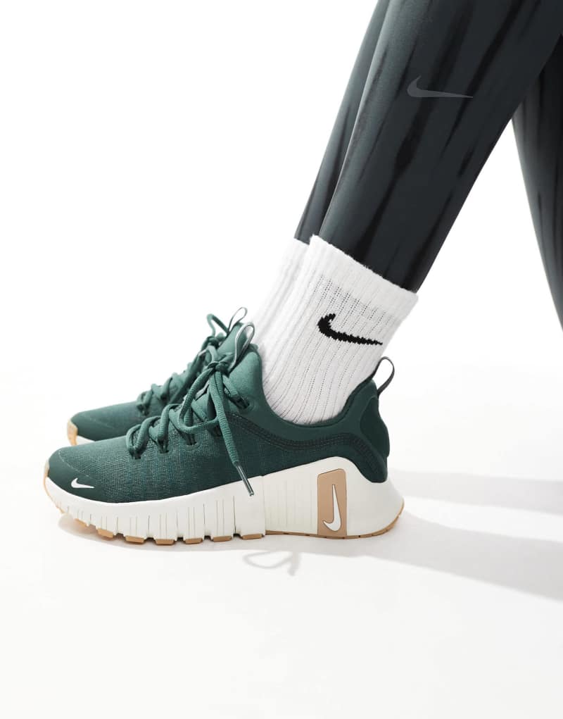 Nike Training Free Metcon 6 sneakers in dark green and white Nike