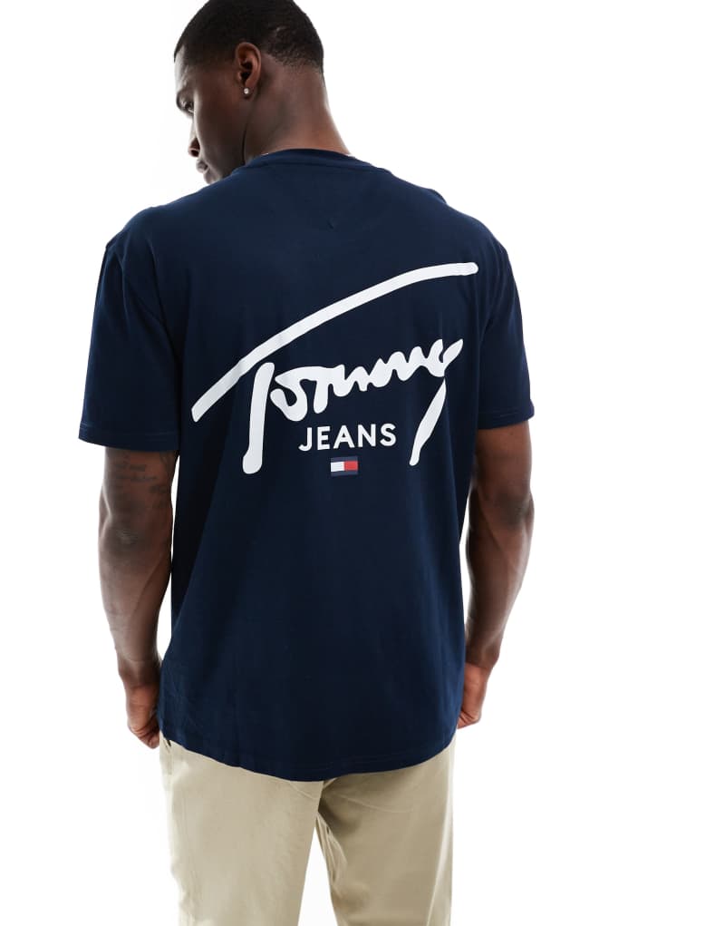 Tommy Jeans signature logo backprint t-shirt in navy Tommy Jeans