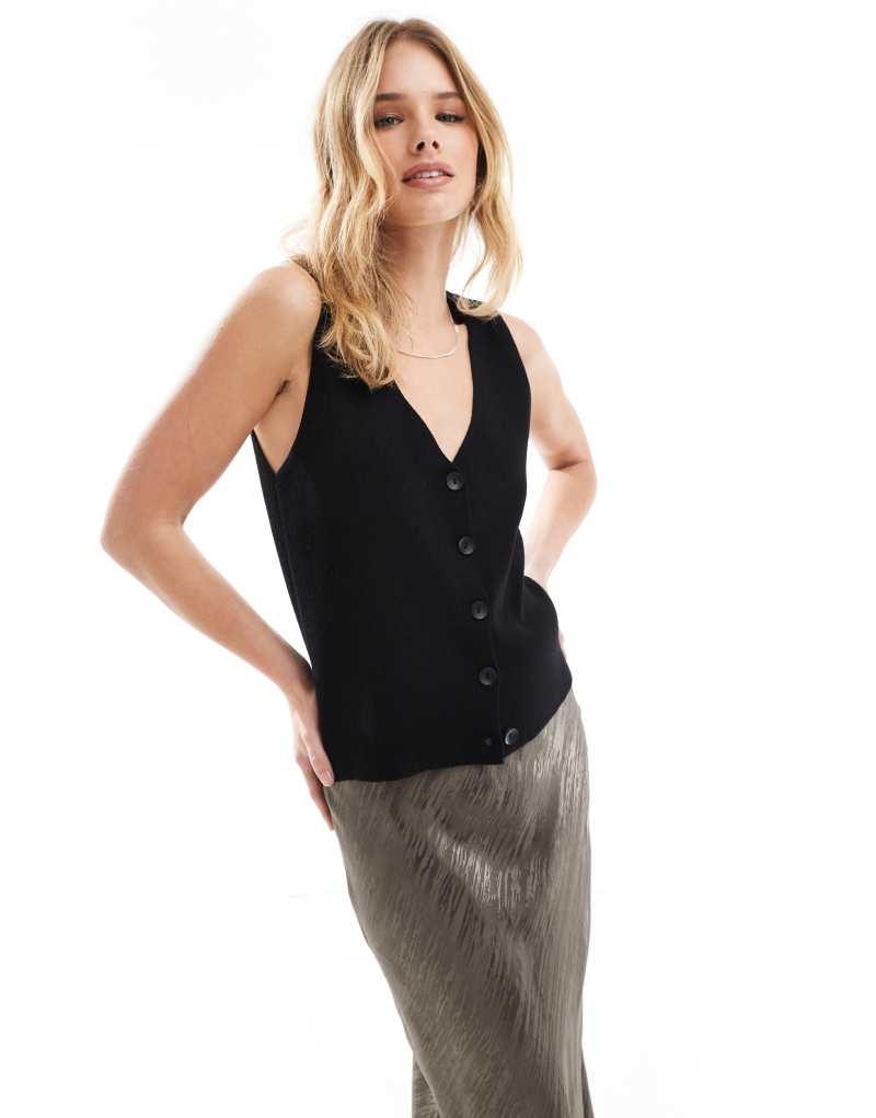 Vero Moda knit vest in black VERO MODA