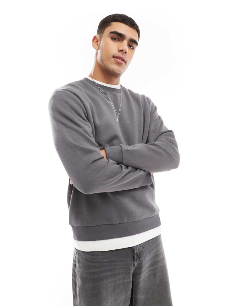 Серое oversized худи с круглым вырезом Jack & Jones для уютных моментов Jack & Jones