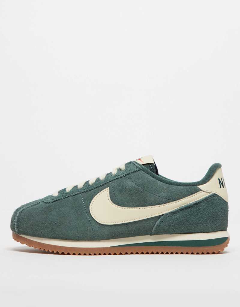 Кроссовки Nike Cortez из зеленой и белой замши с амортизирующей подошвой Nike