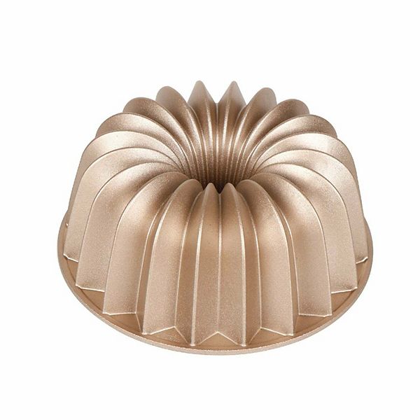 Baker's Secret Fluted Cake Pan, Cast Aluminum 2 Layers Nonstick Coating (French Wreath) Baker's Secret